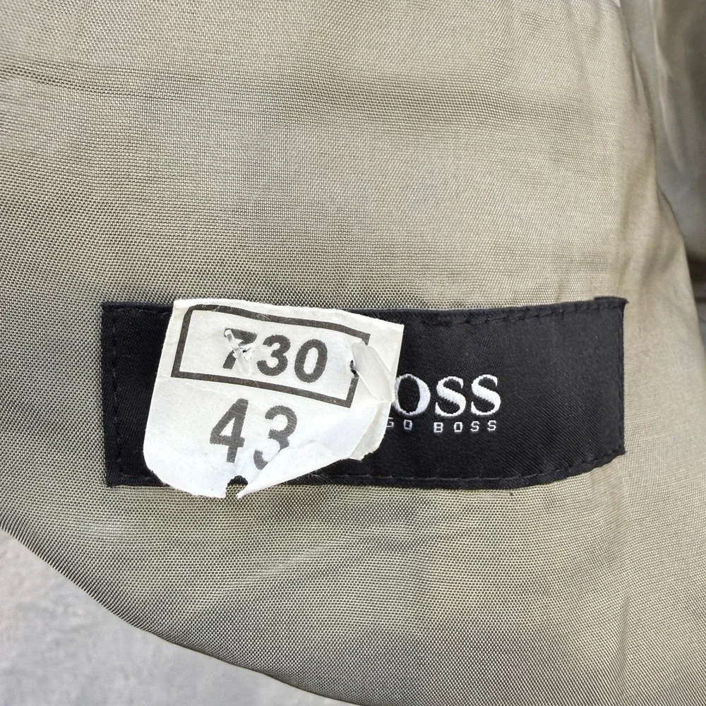 Hugo Boss this velvet